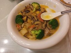 松茸烩花胶-敏珠拉姆藏餐·南京厨房(富春江东街店)