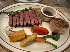 -Mark&Mars Restaurant