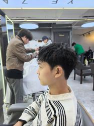 -藤野造型烫发染发