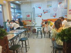 -鸿通城购物中心