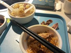 特色腊味煲仔饭-百年果林椰子鸡(中洲店)