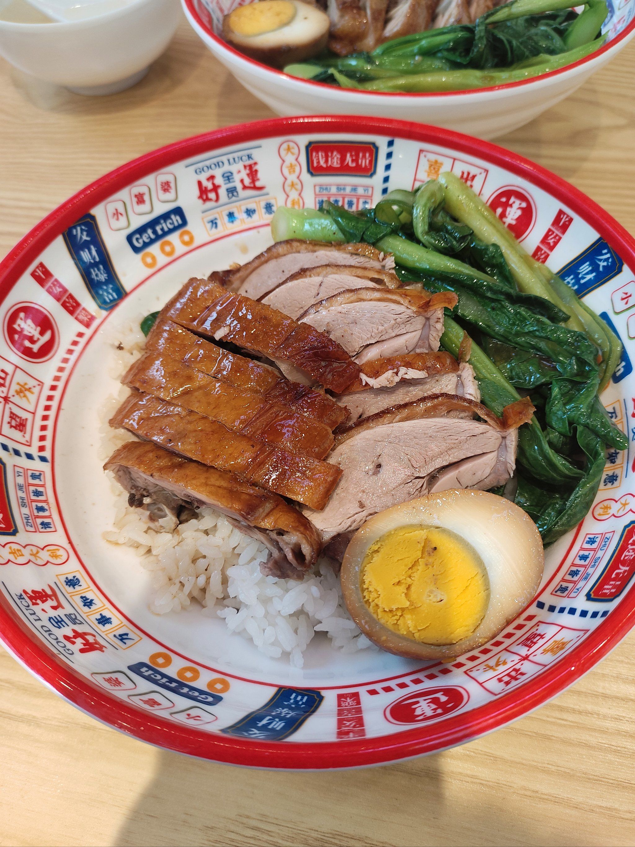 金阳新世界这家烧鸭饭真是绝了,狂炫了两碗饭
