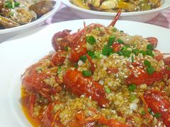 -捌贰虾蟹·江湖菜馆(江汉路店)