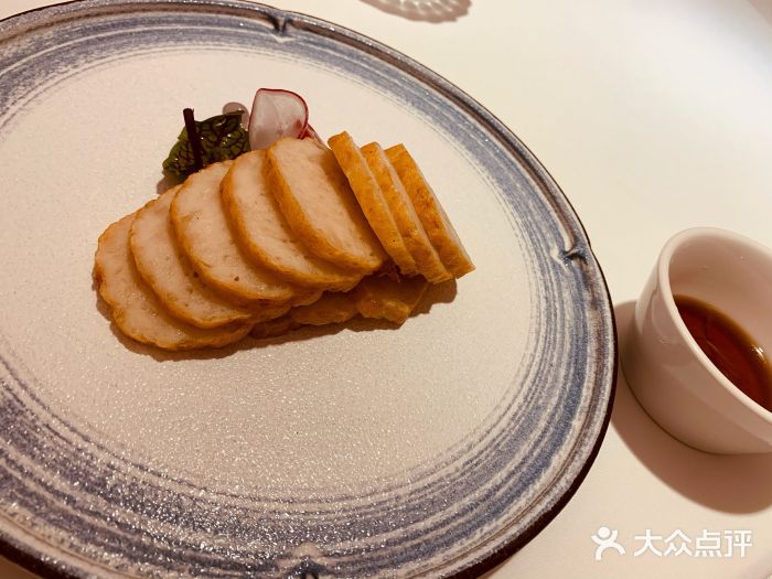 醉辉皇上海之巅(上海中心大厦店)潮式鱼饼图片