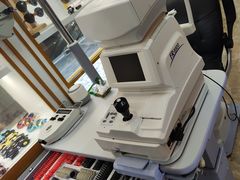 -宝岛眼镜·蔡司-依视路授权店(绿地缤纷城店)