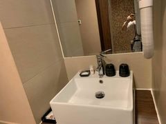 -香港华美达海景酒店