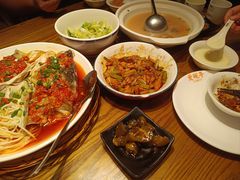 -爱碗亭·鲜炒湖南菜(壹城中心店)