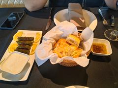 -Efes Turkish & Mediterranean Cuisine 艾菲斯餐厅(陆家嘴店)