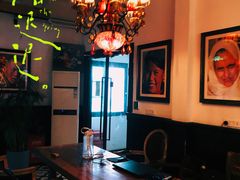 -拖板鞋咖啡旅行酒店(春熙路地铁站店)