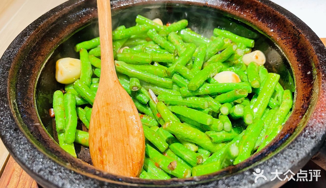 来份烫嘴啫煲👏