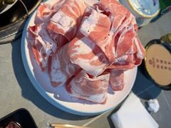 -洞庭洲·防空洞火锅·铜锅涮肉·烧烤(新百广场店)