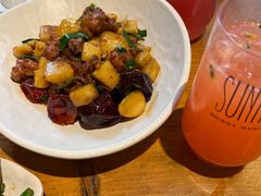 -隔壁老王·家常云南菜(花巷店)