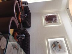 -VENCHI 闻绮(上海佛罗伦萨小镇店)