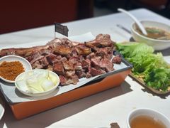 秘制烤羊腿-小河公主秘制烤羊腿(小绿谷店)