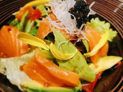 三文鱼牛油果沙拉-yokocho上横町·日本食街(深业上城店)