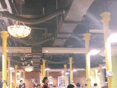 大堂-爱客得牛排海鲜烤肉·火锅自助(春熙路黑金好店)