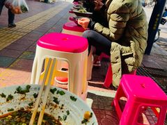 -啊墨江牛烂烀米线
