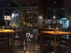 大堂-JINNS锦时 steak&pizza(浸信会礼拜堂旧址店)