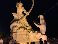 -巴陵广场
