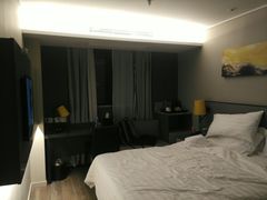 -如家精选酒店(上海张江广兰路地铁站店)