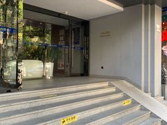 -速8精选酒店(北京工体三里屯春秀路店)