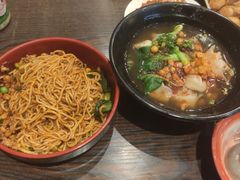 -爆炸头阿姨小四川正宗川味小吃(无任何分店)