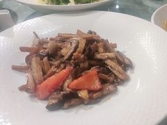 -凤凰园烤鸭店·唐山菜·传承花椒肉(老唐丰路店)
