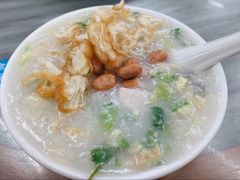 艇仔粥-穗银肠粉店(东川路店)