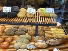-焙丽拾光(麦凯乐直营店)