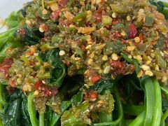 剁椒藤菜-洪霞餐馆