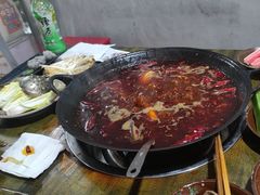 -黄潇洒老火锅(九眼桥宏济巷店)