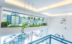 -BTR发型定制潮沙龙店
