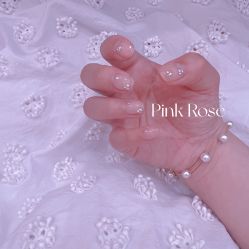 -进巍美甲美睫店