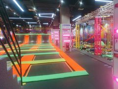 -酷跳蹦床主题公园(万胜广场店)