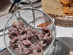 -左庭右院鲜牛肉火锅(金山万达店)