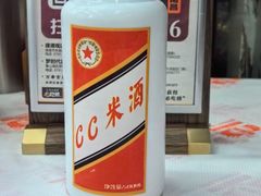 -堂瓦里·33年传统赣菜(第一街区店)