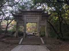 -灵岩山风景区