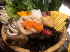 -湊湊火锅·茶憩(新中关购物中心店)