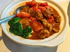 -八府香鸭·啫啫煲(华山路店)