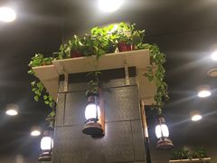 -愉肴麻辣香锅(中山路店)