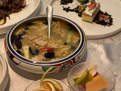 -箱美术馆私房菜(水晶郦城店)