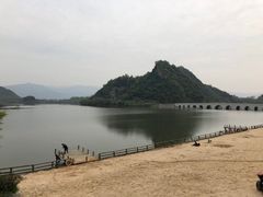 -英德宝晶宫天鹅湖茶语温泉