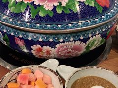 -毛辣果·贵州红酸汤牛肉火锅(西单店)