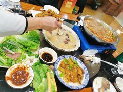 -土灶台东北大块肉烧烤(风景城邦店)