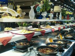 冷热菜多-伊尔曼都自助餐厅(102国道店)
