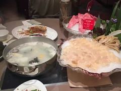 加拿大象拔蚌-協成海鮮火鍋(老店)