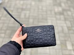 -COACH蔻驰(德基广场店)