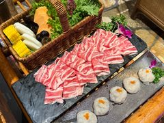 -老牌坊云南鱼豆花火锅(爱建店)
