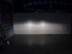 改过后的远光-上海蓝精灵改灯旗舰店(顾戴路店)