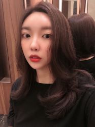 -HAIR CORNER